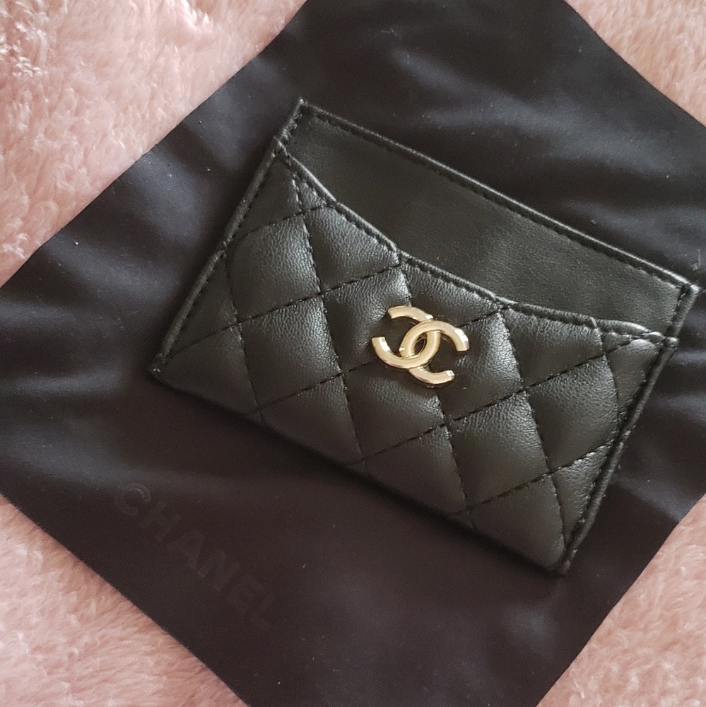 CHANEL card holder